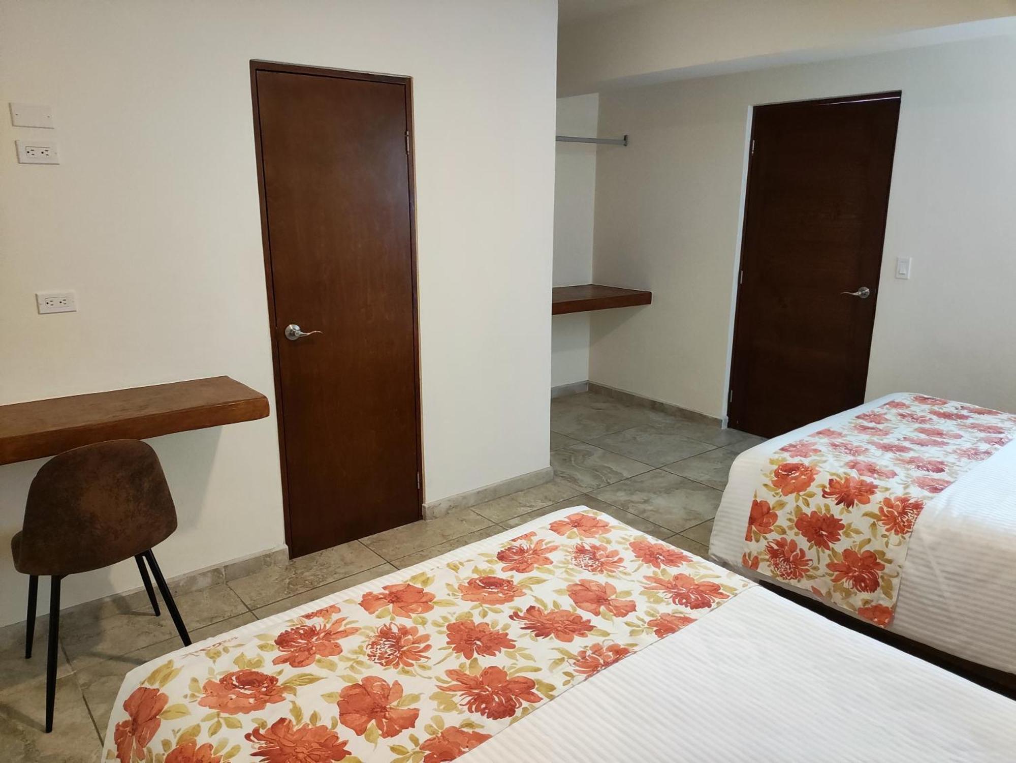 Hotel Lorimar 拉巴斯 外观 照片